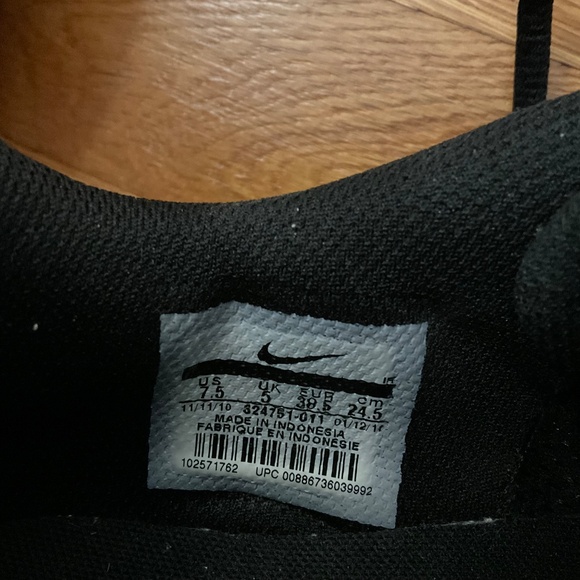 NIKE Black NE MARQUE PAS Non Marking Aerobic Dance Cheer Women Shoes Sz 7.5 - Picture 10 of 12